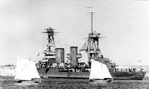 Иллюстрация к книге — Гвардейский крейсер «Красный Кавказ». [pic_164.jpg]