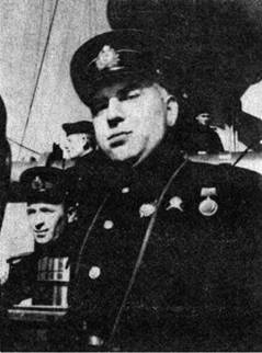 Иллюстрация к книге — Гвардейский крейсер «Красный Кавказ». [pic_27.jpg]