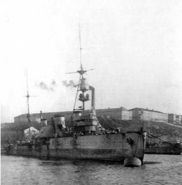 Иллюстрация к книге — Гвардейский крейсер «Красный Кавказ». [pic_61.jpg]