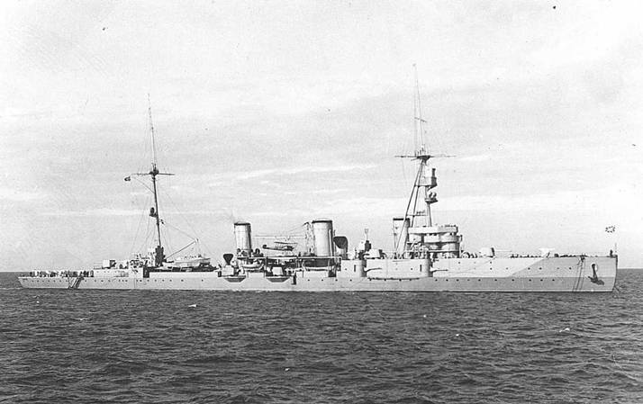 Иллюстрация к книге — Гвардейский крейсер «Красный Кавказ». [pic_62.jpg]