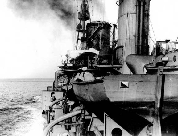 Иллюстрация к книге — Гвардейский крейсер «Красный Кавказ». [pic_65.jpg]