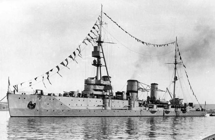 Иллюстрация к книге — Гвардейский крейсер «Красный Кавказ». [pic_98.jpg]