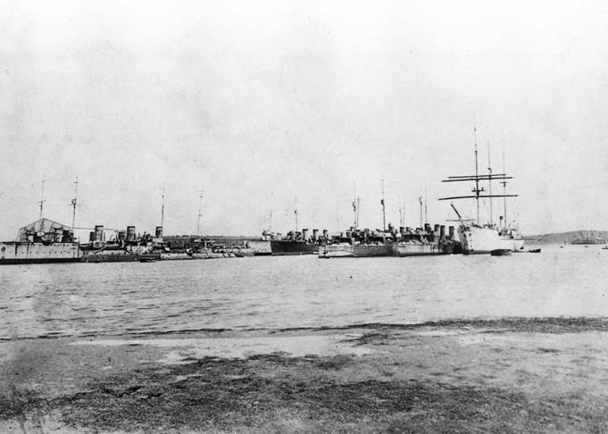 Иллюстрация к книге — Крейсер «Очаков» [pic_98.jpg]