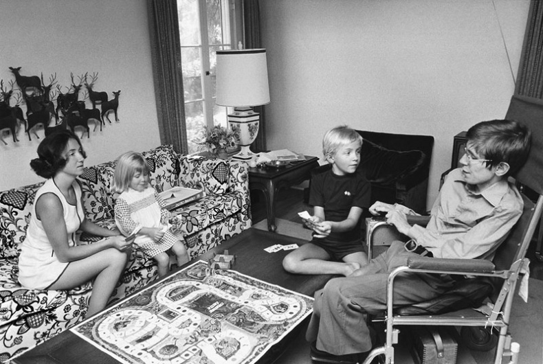 Иллюстрация к книге — Вселенная Стивена Хокинга [i_072.jpg]