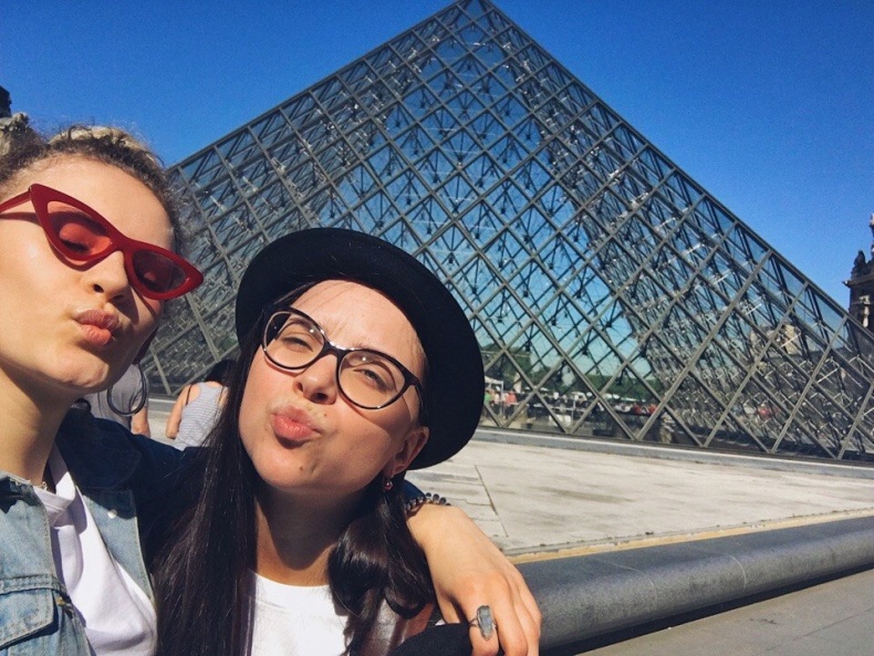 Иллюстрация к книге — Путешествие двух. Итальянские приключения. Руководство по безудержному веселью [_7.jpg]