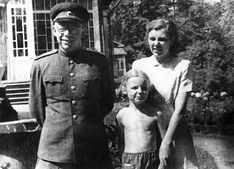 Иллюстрация к книге — Письма из Владимирской тюрьмы [i_031.jpg]