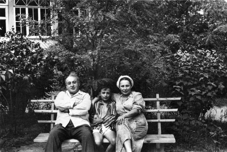 Иллюстрация к книге — Письма из Владимирской тюрьмы [i_052.jpg]