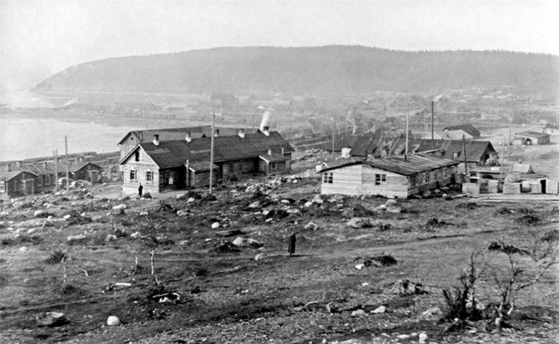 Иллюстрация к книге — Пуля для адмирала Кетлинского [_210.jpg]