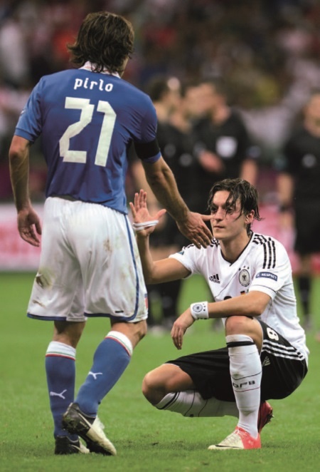 Иллюстрация к книге — Озил. Автобиография [i_027.jpg]