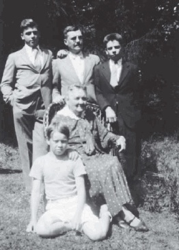 Иллюстрация к книге — Записки князя Дмитрия Александровича Оболенского. 1855 – 1879 [i_016.jpg]