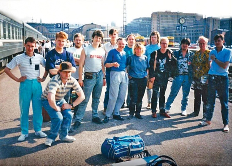 Иллюстрация к книге — Путь Горыныча. Авторизованная биография Гарика Сукачева [i_021.jpg]