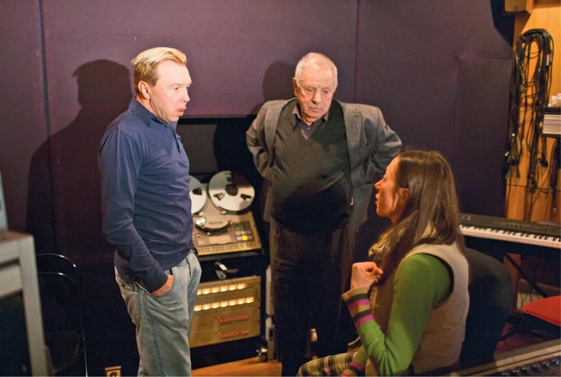 Иллюстрация к книге — Путь Горыныча. Авторизованная биография Гарика Сукачева [i_076.jpg]