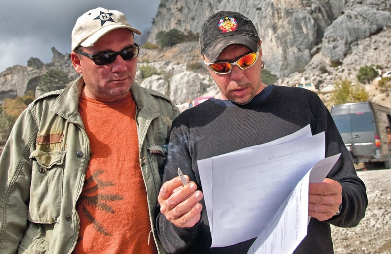 Иллюстрация к книге — Путь Горыныча. Авторизованная биография Гарика Сукачева [i_086.jpg]