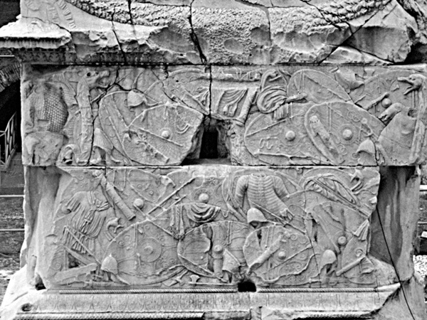 Иллюстрация к книге — Сарматы. Первая тяжелая конница степей [_227.jpg]