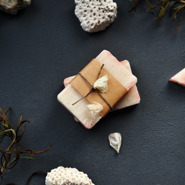 Иллюстрация к книге — Книга ароматов. Доверяй своему носу [image44_5a9aaafac18ff40a3b94cf68_jpg.jpg]