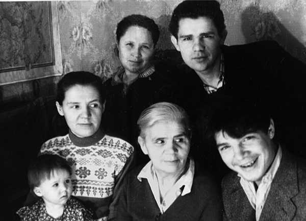 Иллюстрация к книге — Венедикт Ерофеев: посторонний [i_008.jpg]