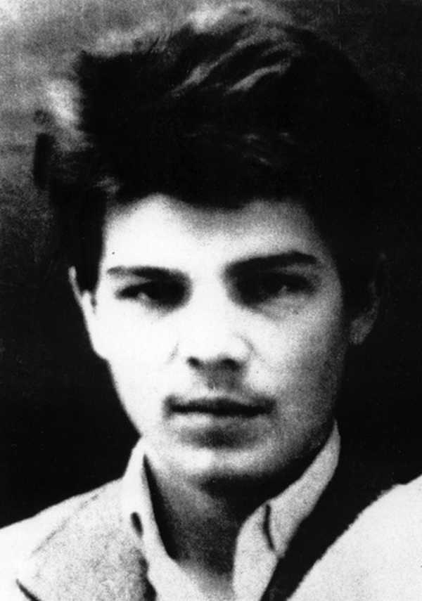 Иллюстрация к книге — Венедикт Ерофеев: посторонний [i_010.jpg]