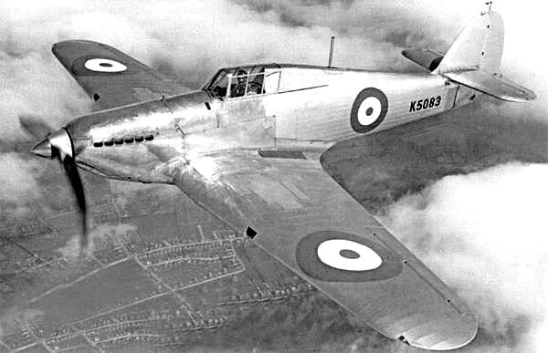 Иллюстрация к книге — «Ураганный» истребитель. «Харрикейны» в бою [i_010.jpg]