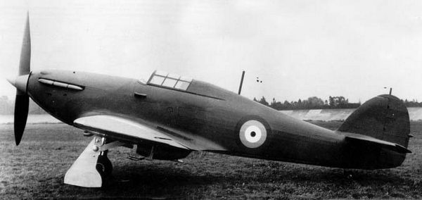 Иллюстрация к книге — «Ураганный» истребитель. «Харрикейны» в бою [i_017.jpg]