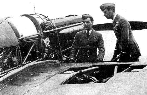 Иллюстрация к книге — «Ураганный» истребитель. «Харрикейны» в бою [i_027.jpg]