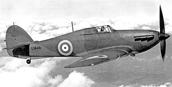 Иллюстрация к книге — «Ураганный» истребитель. «Харрикейны» в бою [i_028.jpg]