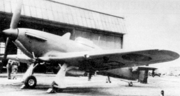 Иллюстрация к книге — «Ураганный» истребитель. «Харрикейны» в бою [i_058.jpg]