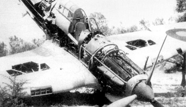 Иллюстрация к книге — «Ураганный» истребитель. «Харрикейны» в бою [i_102.jpg]