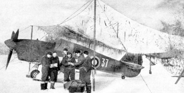 Иллюстрация к книге — «Ураганный» истребитель. «Харрикейны» в бою [i_105.jpg]