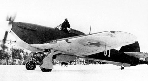 Иллюстрация к книге — «Ураганный» истребитель. «Харрикейны» в бою [i_117.jpg]