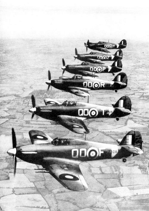 Иллюстрация к книге — «Ураганный» истребитель. «Харрикейны» в бою [i_140.jpg]