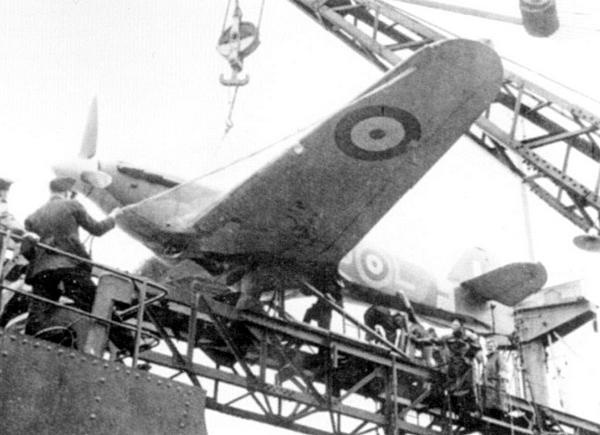 Иллюстрация к книге — «Ураганный» истребитель. «Харрикейны» в бою [i_163.jpg]