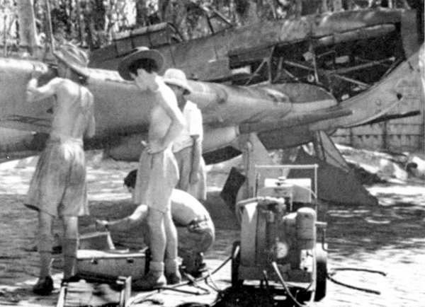 Иллюстрация к книге — «Ураганный» истребитель. «Харрикейны» в бою [i_178.jpg]