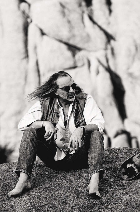 Иллюстрация к книге — Последние гиганты. Полная история Guns N' Roses [i_025.jpg]