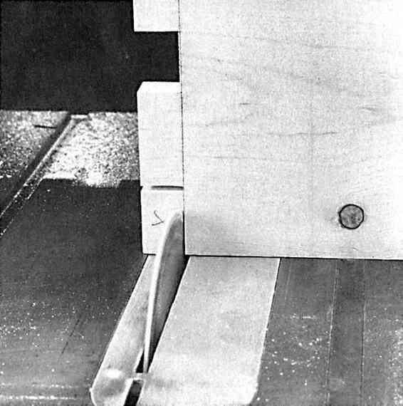 Иллюстрация к книге — Работы по дереву. Мебель для дома своими руками [i_009.jpg]