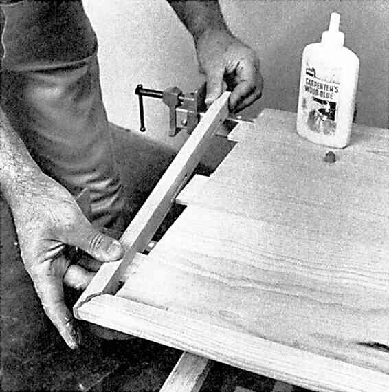 Иллюстрация к книге — Работы по дереву. Мебель для дома своими руками [i_096.jpg]