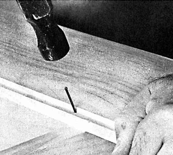 Иллюстрация к книге — Работы по дереву. Мебель для дома своими руками [i_113.jpg]