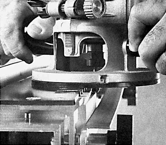 Иллюстрация к книге — Работы по дереву. Мебель для дома своими руками [i_154.jpg]