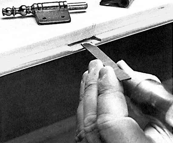 Иллюстрация к книге — Работы по дереву. Мебель для дома своими руками [i_177.jpg]