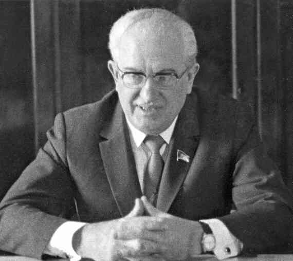 Иллюстрация к книге — Незримая битва сверхдержав [i_008.jpg]