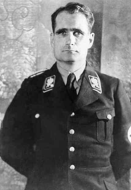 Иллюстрация к книге — Незримая битва сверхдержав [i_015.jpg]