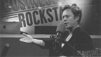 Иллюстрация к книге — ValueWeb. Как финтех-компании используют блокчейн и мобильные технологии для создания интернета [i_078.jpg]