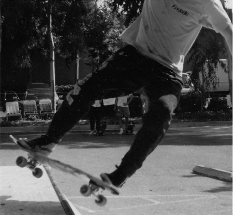 Иллюстрация к книге — Кроссовки. Культурная биография спортивной обуви [i_018.jpg]