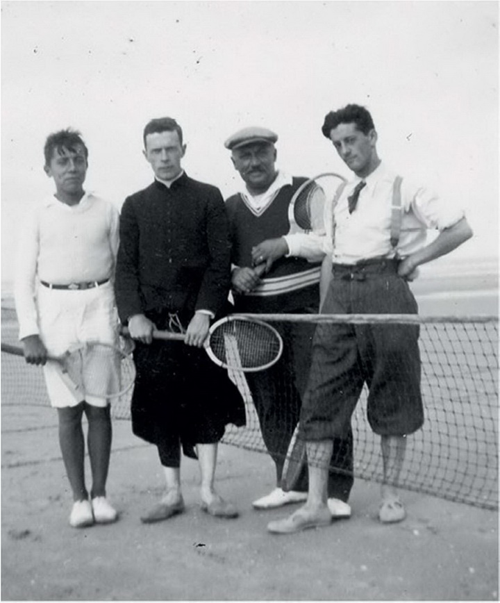 Иллюстрация к книге — Кроссовки. Культурная биография спортивной обуви [i_024.jpg]