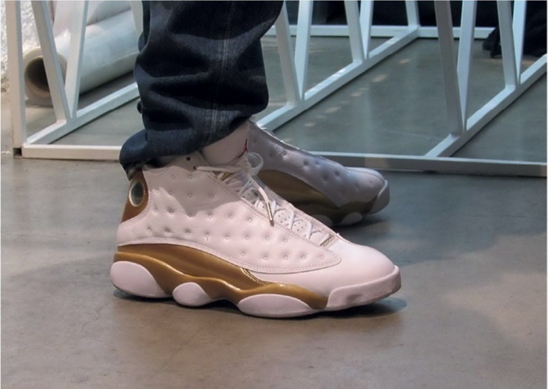 Иллюстрация к книге — Кроссовки. Культурная биография спортивной обуви [i_053.jpg]