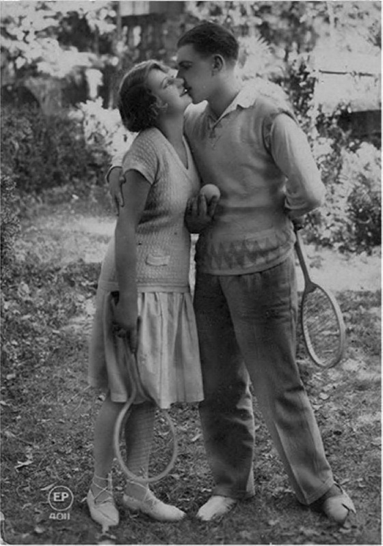 Иллюстрация к книге — Кроссовки. Культурная биография спортивной обуви [i_085.jpg]