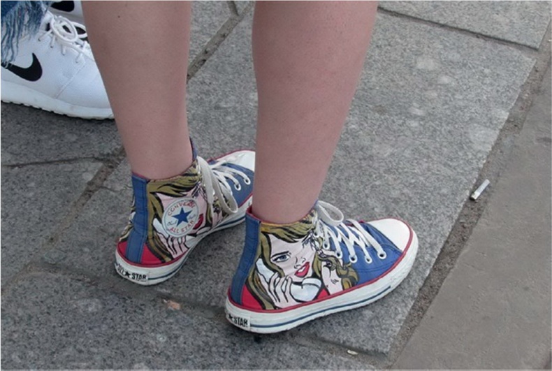 Иллюстрация к книге — Кроссовки. Культурная биография спортивной обуви [i_087.jpg]