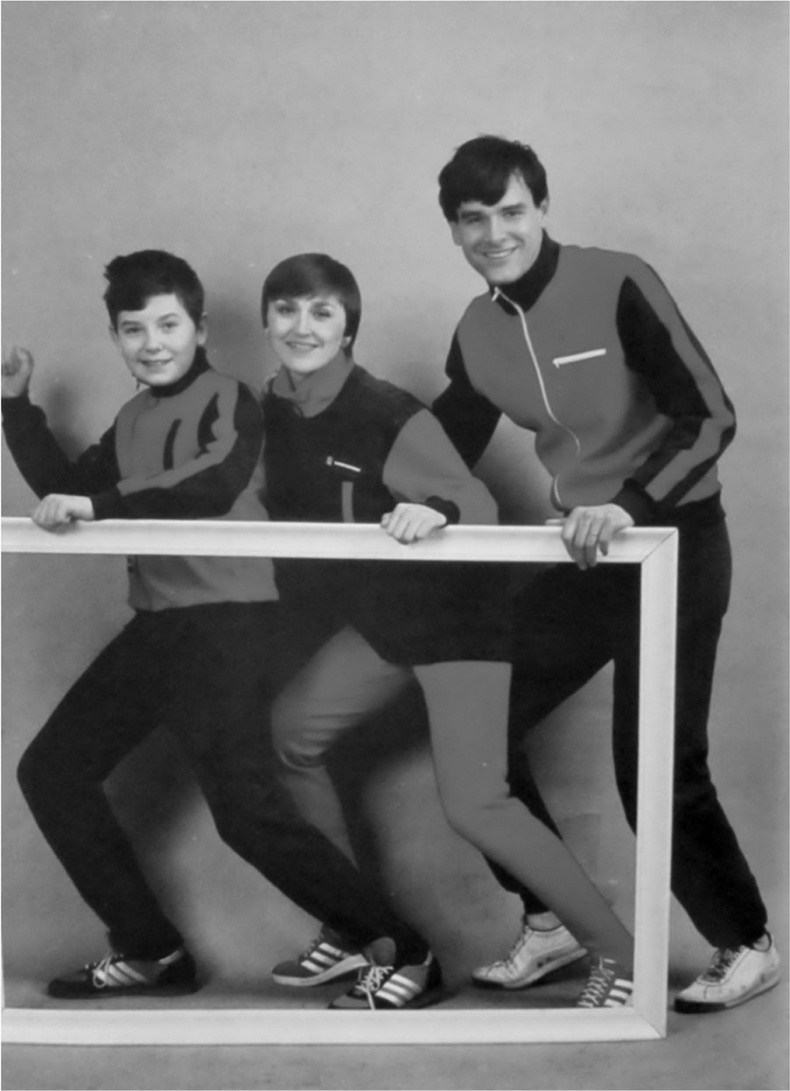 Иллюстрация к книге — Кроссовки. Культурная биография спортивной обуви [i_120.jpg]