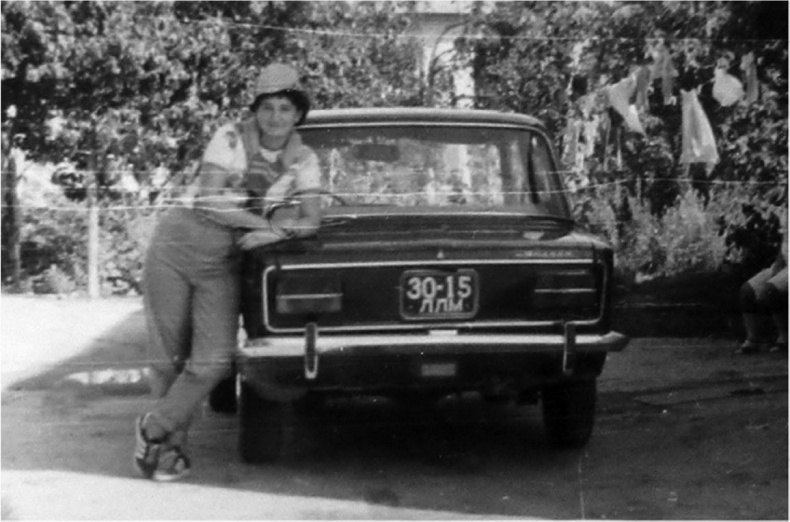 Иллюстрация к книге — Кроссовки. Культурная биография спортивной обуви [i_135.jpg]