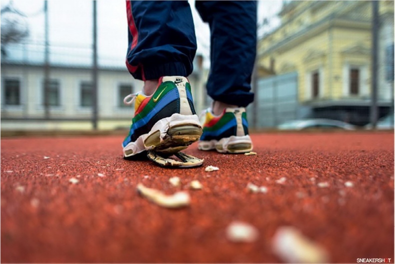 Иллюстрация к книге — Кроссовки. Культурная биография спортивной обуви [i_167.jpg]