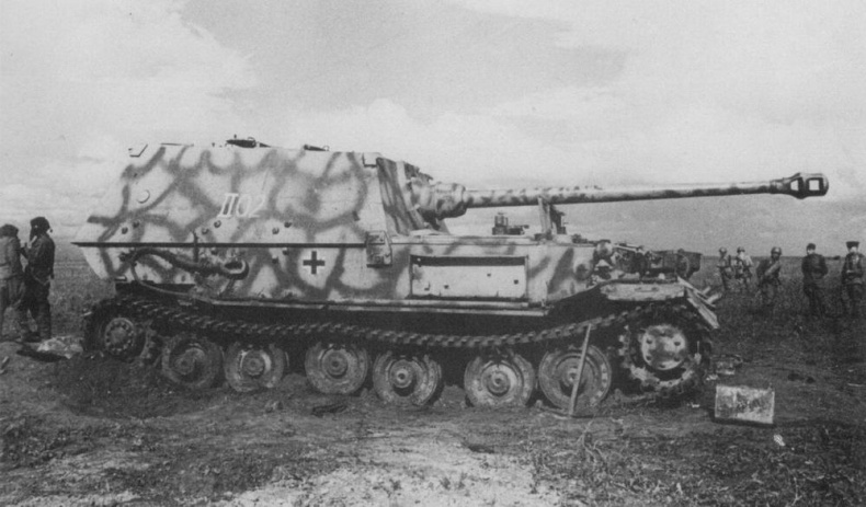 Иллюстрация к книге — «Ягдтигр» самый большой истребитель танков [img_10.jpg]